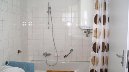 Archivbild: Thomas Graml/Stadt Amberg
Ein Moment Wärme und Würde: in der Wärmestube gibt es für durchreisende Obdachlose sogar eine 
Badewanne.