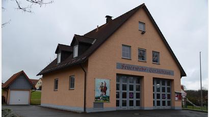 Bild: Arnold Koch
Eine Erweiterung mit Umbau des Feuerwehrgerätehauses Kastl verschiebt der Gemeinderat aus finanziellen Gründen voraussichtlich um fünf Jahre.