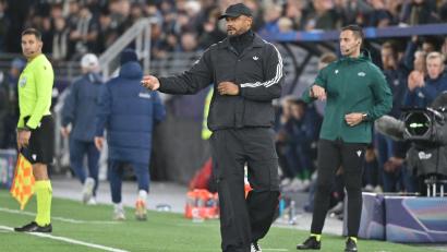 Bild: Peter Kneffel/dpa
Sieht sein Team nicht weit von Topform entfernt: Bayern-Trainer Kompany (Archivbild)