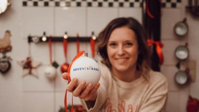 Archivbild: Katharina Glaser
Die Oberpfälzer Online-Show „Adventsfranz“ bekommt 2026 keine siebte Staffel. Moderatorin Franziska Glaser organisiert dafür ein eigenes Festival.