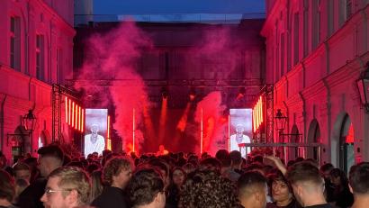 Archivbild: Petra Hartl
Beim Altstadtfest Amberg war heuer viel los. Privatpersonen, Vereine, Organisationen, Kulturschaffende und Gastronomen sind aufgerufen, das Fest im kommenden Jahr mitzugestalten.