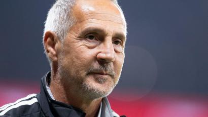Bild: Florian Wiegand/dpa
Adi Hütter vor dem Spiel gegen Köln.