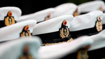 Bild: Marcus Brandt/dpa
Die Marine rüstet auf - mit mehr Personal, aber auch mit weiteren Standorten. (Archivfoto)