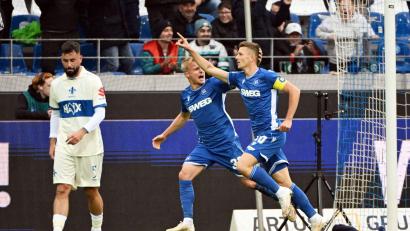 Bild: Uli Deck/dpa
Erzielte das 2:0: KSC-Kapitän Marvin Wanitzek.