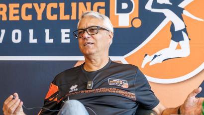 Bild: Andreas Gora/dpa
Der neue Trainer bringt internationales Flair in die Bundesliga. (Archivbild)