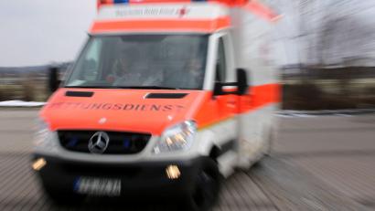 Bild: Stephan Jansen/dpa
Mit Verletzungen kam der Mann ins Krankenhaus. Tage später starb er. (Symbolbild)