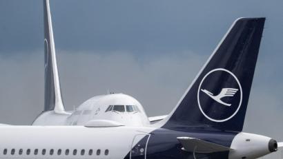 Bild: Boris Roessler/dpa
Frankfurt ist das größte Drehkreuz der Lufthansa Gruppe. (Archivbild)
