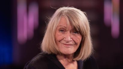 Bild: Rolf Vennenbernd/dpa
Nach 50 Jahren stellt Alice Schwarzer ihr feministisches Magazin „Emma“ ein. (Archivbild)