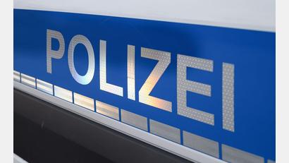 Bild: Daniel Vogl/dpa
In Regensburg wurde ein Fußgänger unter einem Bus eingeklemmt und schwer verletzt. (Symbolbild)
