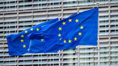 Bild: Michael Kappeler/dpa
Die EU will Bürokratie abbauen. Aus der Sicht von Umweltschützern drohen dadurch aber massive Nachteile. (Symbolbild)