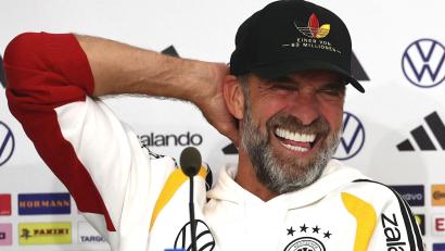 Bild: Christian Charisius/dpa
Hatte viel Spaß bei der Kids-Pressekonferenz des DFB: Bundestrainer Jürgen Klopp. (Archivbild)