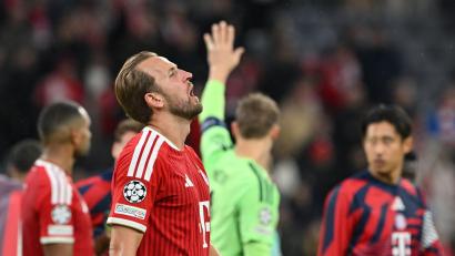 Bild: Peter Kneffel/dpa
Die Bayern um Torjäger Harry Kane spielen in der Champions League erneut nur unentschieden.