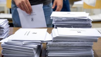 Archivbild: Pia Bayer/dpa
Die nächste Landtagswahl in Bayern findet im Herbst 2028 statt. Vilseck will dabei weiterhin zum Stimmkreis Amberg-Sulzbach gehören.