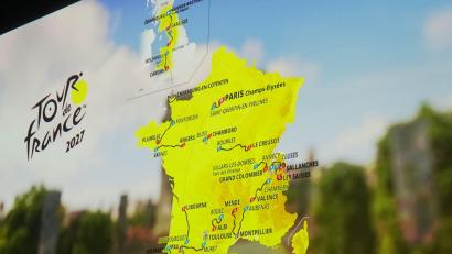 Bild: Thibault Camus/AP/dpa
Von Edinburgh nach Paris - das ist die Tour-Strecke 2027