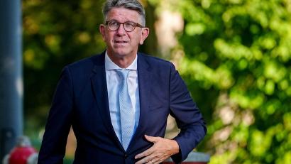 Bild: Kay Nietfeld/dpa
Kulturstaatsminister Weimer und Google unterstützen gemeinsam ein Projekt gegen die Fälschung von historischen Ausstellungsstücken. (Archivbild)