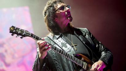 Bild: picture alliance / dpa
Black-Sabbath-Gitarrist Tony Iommi veröffentlicht sein erstes Soloalbum seit über 20 Jahren. (Archivbild)