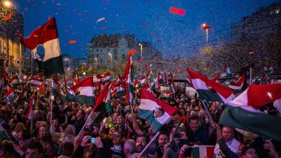Bild: Marton Monus/dpa
Mit großen Feierlichkeiten erinnert Ungarn an den Ausbruch der Revolution vor 70 Jahren. (Archivbild)