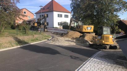 Archivbild: Werner Robl
Die Maßnahmen zur Erneuerung der Wasserleitungen (hier in der Rathausstraße) beeinflussten die Kosten deutlich.