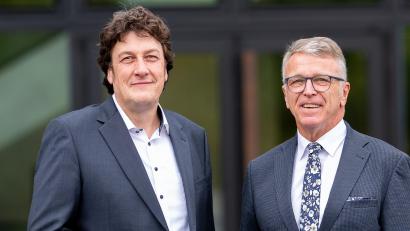 Bild: Bayerischer Landesverband für Gartenbau und Landespflege
Ulrich Pfanner (links) und Franz Stahl übernehmen die Führung des Bayerischen Landesverbands für Gartenbau und Landespflege.