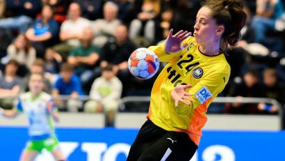 Bild: Marco Wolf/dpa
Handball-Nationaltorhüterin Sarah Wachter ist beste DHB-Akteurin im Spiel gegen die Niederlande.