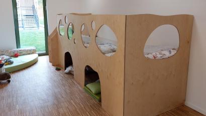 Bild: mfh
Bald werden hier in der Entdecker-Kita Kinder zur Ruhe kommen. Ob in der Höhle oder im Hochbett ist ihnen überlassen.