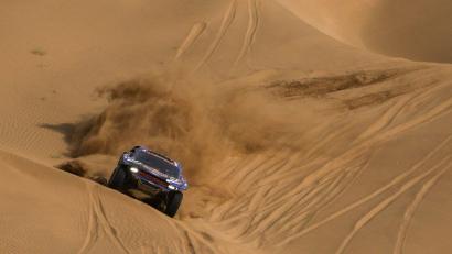 Bild: Thibault Camus/AP/dpa
Die Rallye Dakar findet seit 2020 in Saudi-Arabien statt. (Archivbild)