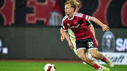 Bild: Daniel Karmann/dpa
Tim Janisch und die Nürnberger hoffen auf einen Pokal-Coup beim großen Favoriten in Leverkusen.