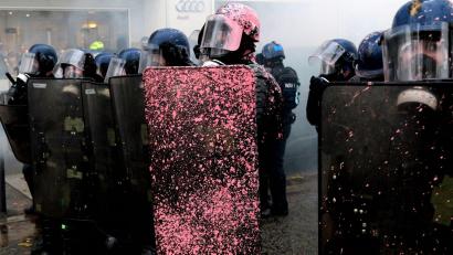 Bild: Marcus Golejewski/dpa
Frankreich mobilisiert für neue Proteste erneut ein Großaufgebot an Polizeikräften. (Archivbild)