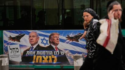 Bild: Ohad Zwigenberg/AP/dpa
US-Präsident Trump hofft auf eine weitere Amtszeit für Israels Regierungschef Netanjahu.
