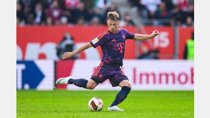 Bild: Tom Weller/dpa
Joshua Kimmich soll nach einem privaten Schicksalsschlag wieder am Ball sein. (Archivbild)