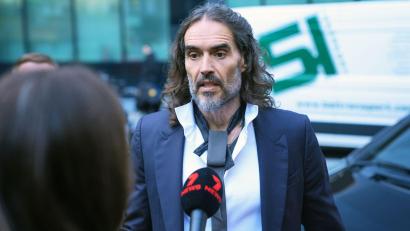Bild: Yui Mok/PA Wire/dpa
Bisher weist Brand die gegen ihn erhobenen Vorwürfe von sich.