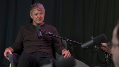 Bild: Erik Glaubitz
Jürgen Meyer arbeitet seit fast zehn Jahren als freier Trauerredner. Er sieht sich als Emotionenverstärker, will aber nicht auf die Tränendrüse drücken.