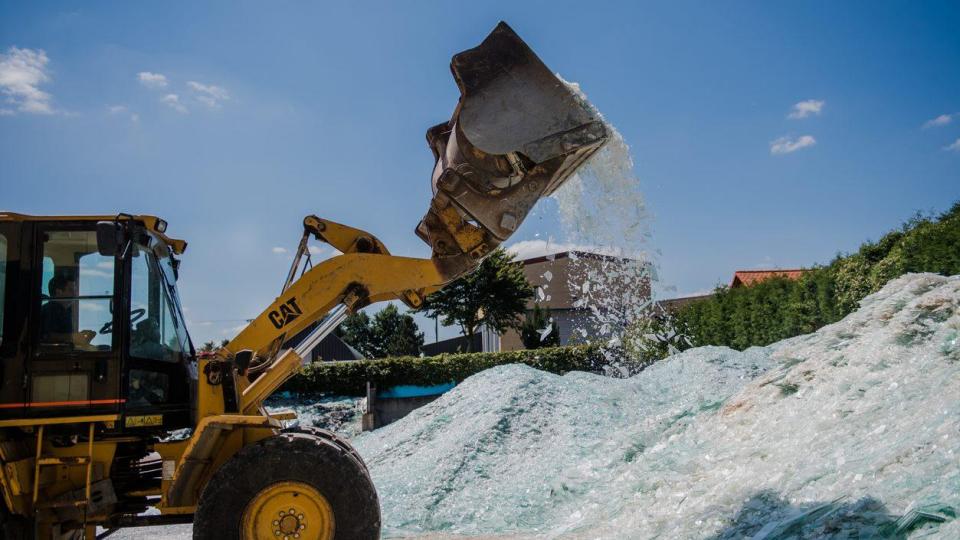 In der Hans-Striegl-Straße 7 (Industriegebiet Brandweiher) befindet sich die neue Anlaufstelle für Recycling und Entsorgung in Weiden. Bild: Kraus Recycling &amp; Entsorgung GmbH