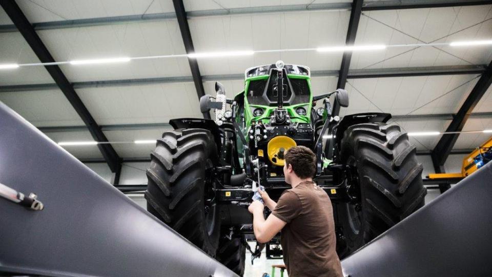 Bestens ausgestattet sind die Werkstatt und auch die Werkstattbusse für den Einsatz vor Ort bei den Kunden. Bild: exb