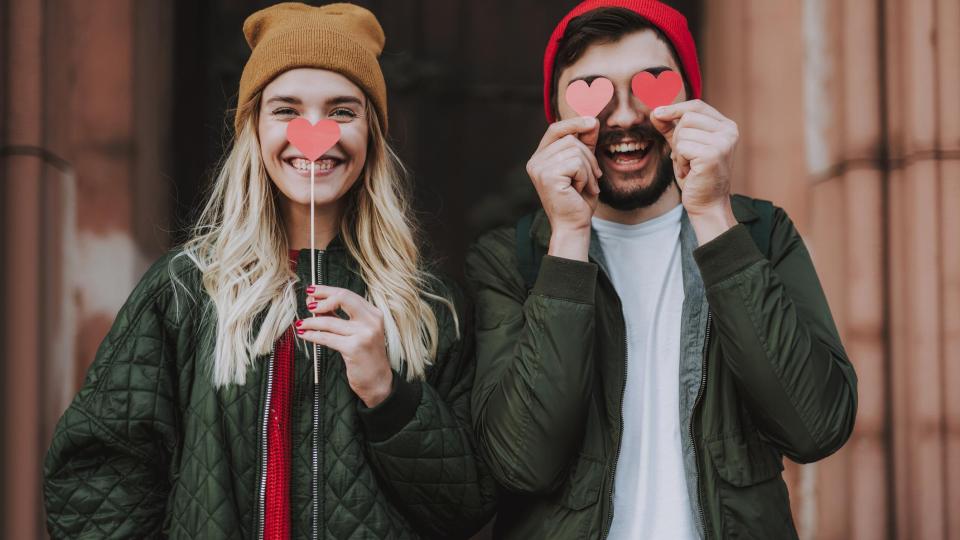 Mit einer Anmeldung bei zweisam.onetz.de steigern Sie ihre Chancen auf ein Valentinstagsdate. Bild: YakobchukOlena