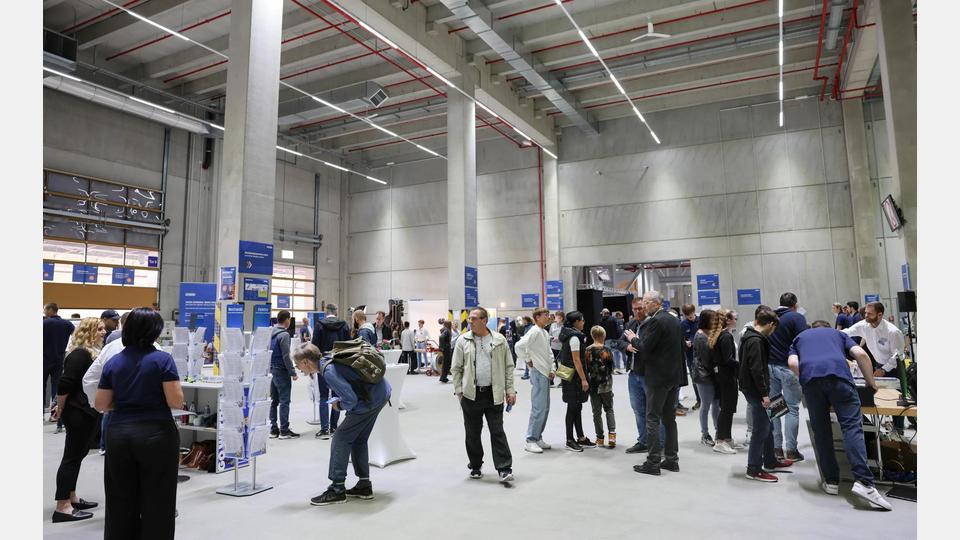 Die WITRON Job-Aktiv-Messe findet am 21. September 2024 von 9 bis 14 Uhr statt. Bild: exb