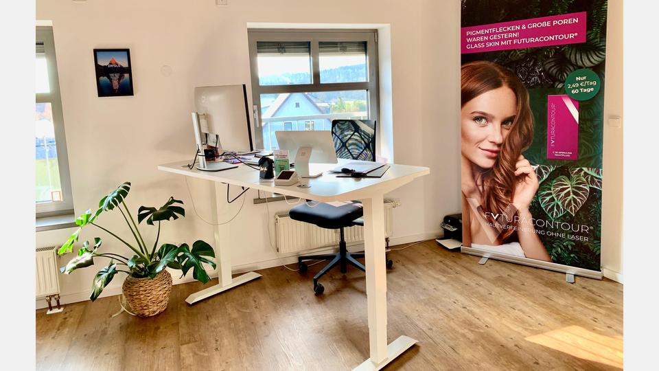 Das Wellness-Studio hat im Oktober seine Räume in den Kümmersbrucker Post-Arkaden bezogen. Bild: mia