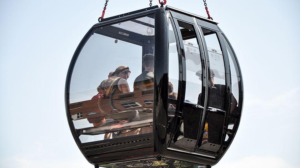 Mit dem Autokran geht’s hoch hinaus! In der Aussichtsgondel genießen Sie einen tollen Blick und behalten die Übersicht. Bild: xtreme event