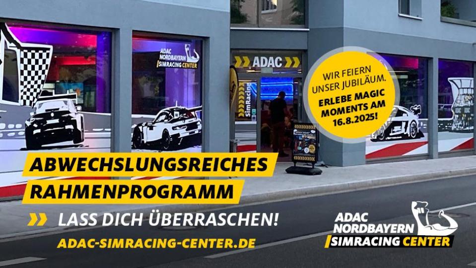 Am Samstag, 16. August 2025, feiert das ADAC Nordbayern SimRacing-Center in Weiden seinen ersten Geburtstag. Bild: ADAC Nordbayern SimRacing-Center