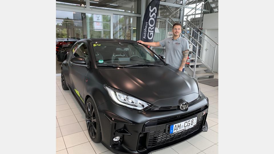 Dennis Gross weiß: Mit den XPEL Lackschutzfolien sehen Autos nicht nur absolut top aus, sondern sind auch top geschützt. Bild: mia