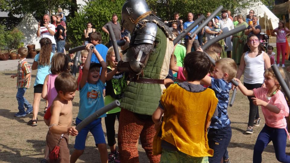 Das Fest ist ein riesiges Vergnügen für Groß und Klein. Bild: exb / Werner Artmann