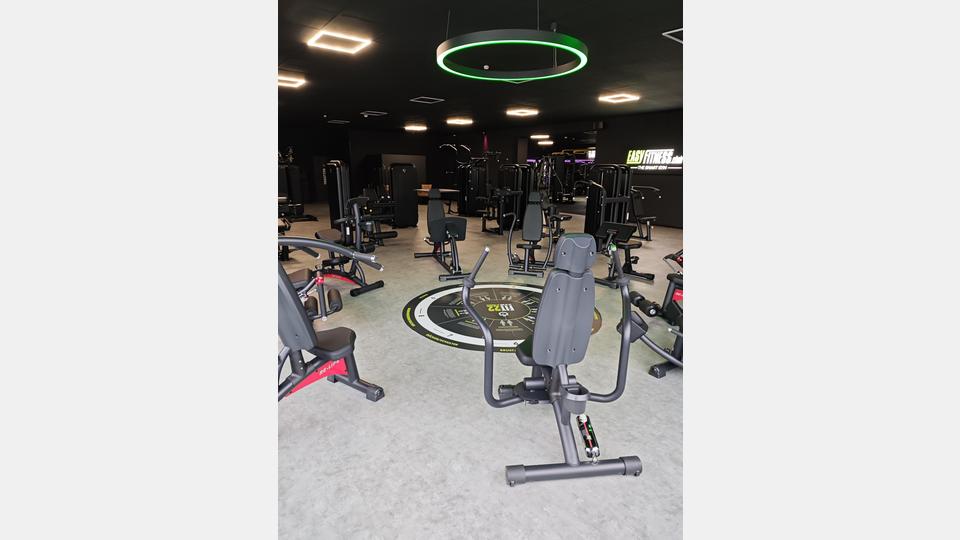 Hochwertige Geräteausstattung ist einer der großen Pluspunkte bei EASYFITNESS. Bild: exb