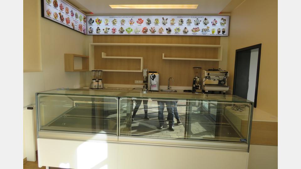 Blick in den Verkaufsbereich. Bild: adj