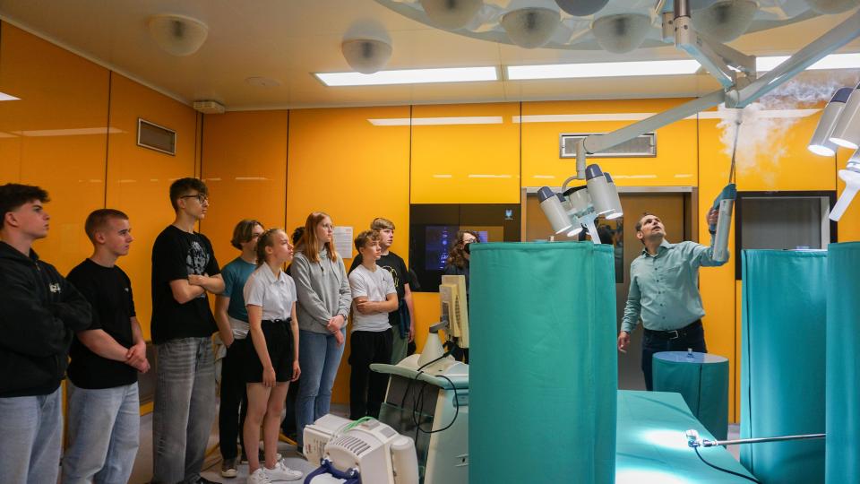 Auch im medizinischen Bereich gibt es am Studieninformationstag offene Labore und Mitmach-Stationen. Bild: OTH Amberg-Weiden