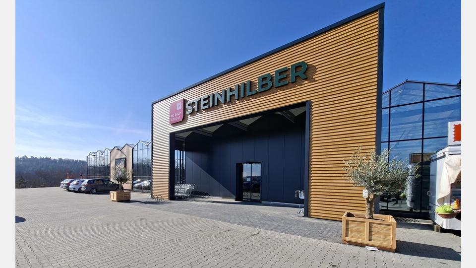 Der neue Gartenmarkt befindet sich an der Störnsteiner Spange, gleich neben den Produktionshallen der Gärtnerei Steinhilber. Bild: prh