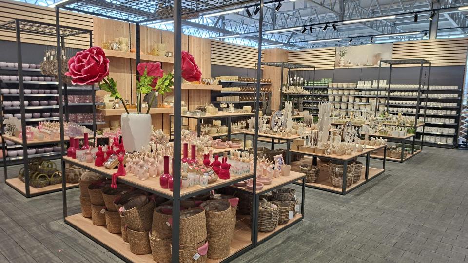 Der neue Gartenmarkt der Gärtnerei Steinhilber bietet ein breites Sortiment. Bild: prh