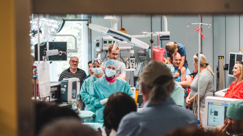 Die Asklepios Orthopädische Klinik Lindenlohe öffnet am 12. April ihre Türen für Interessierte und zeigt ihr breites Leistungsspektrum. Bild: exb/Asklepios Orthopädische Klinik Lindenlohe