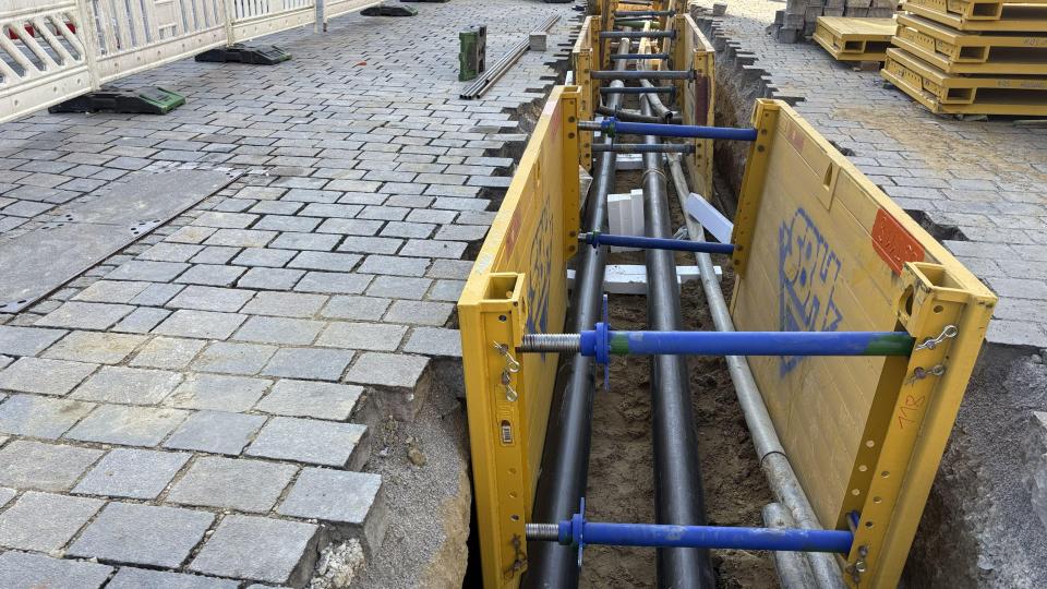 Lohnt sich für Hauseigentümer ein Anschluss ans Fernwärmenetz? Das lässt sich im Rahmen einer Beratung genau klären. Bild: exb