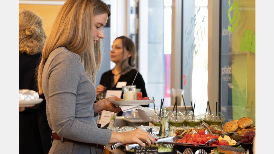Eindrücke vom Businessfrühstück. Bild: Oberpfalz Medien/Doris Köppl