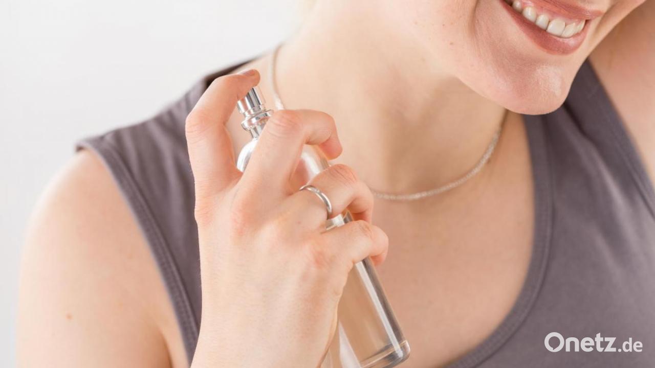 Duftwolke so hält Parfum besonders lange